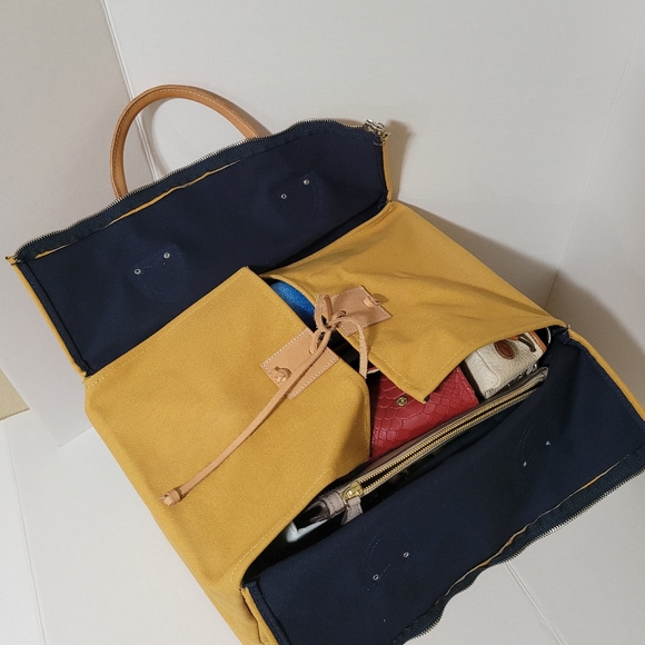 Dooney Bourke Top Zip Duffle - Picture 6 of 13